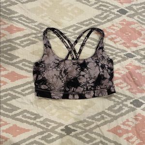Lululemon bra size 6